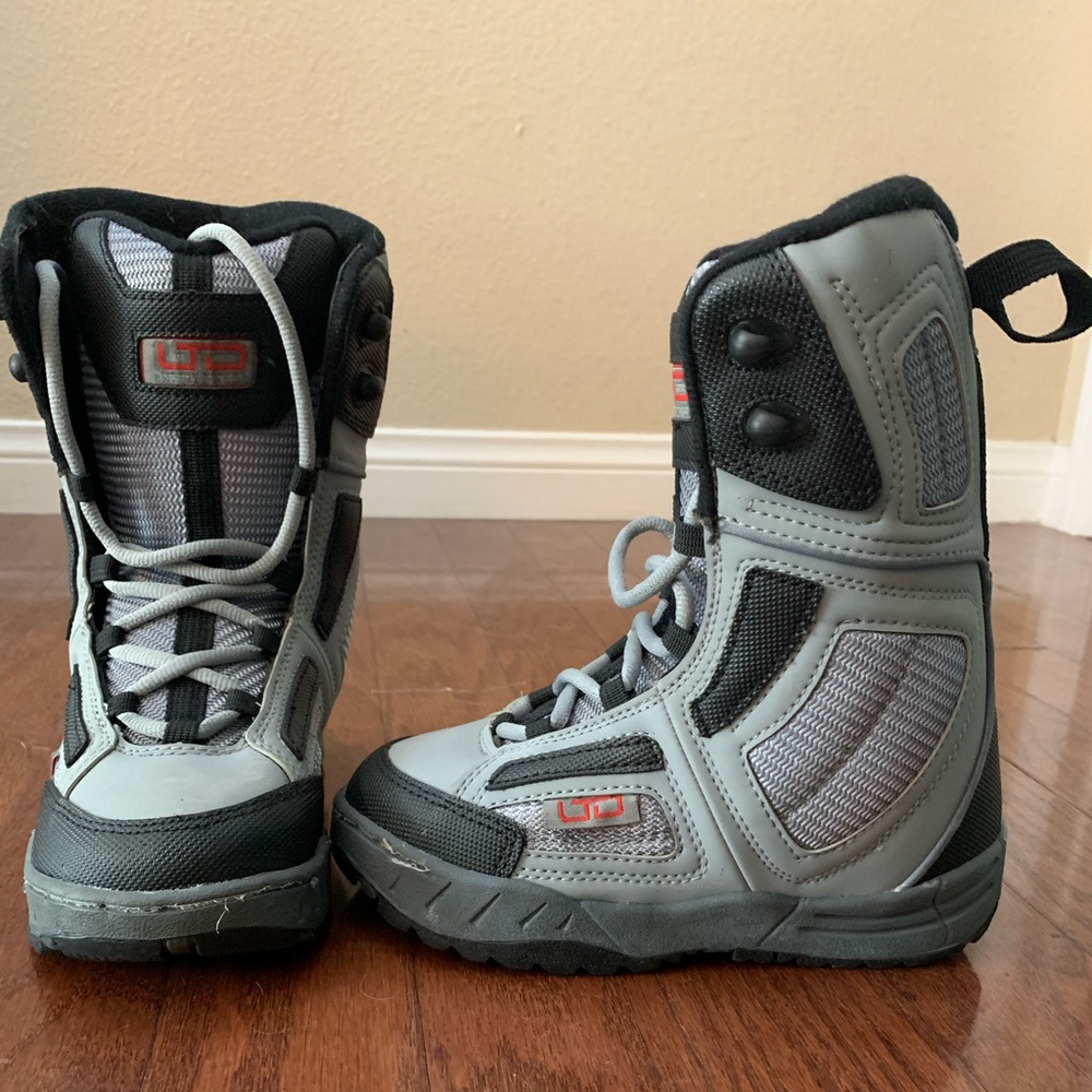 ❄️ LTD Stratus Linerless Jr Snowboard Boots ⛄️
